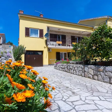 Medena, * Cres