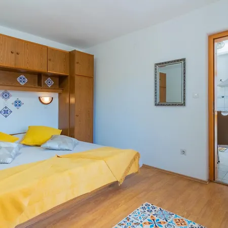 Medena, Apartman Cres