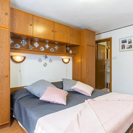 Apartman Medena, *