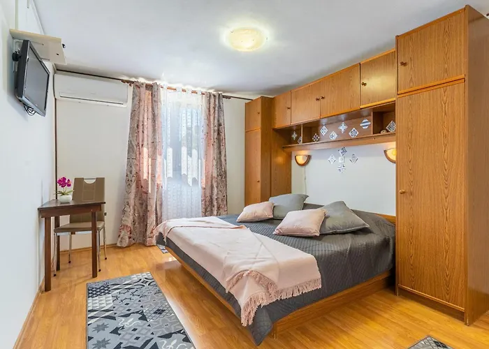 Medena, Apartment