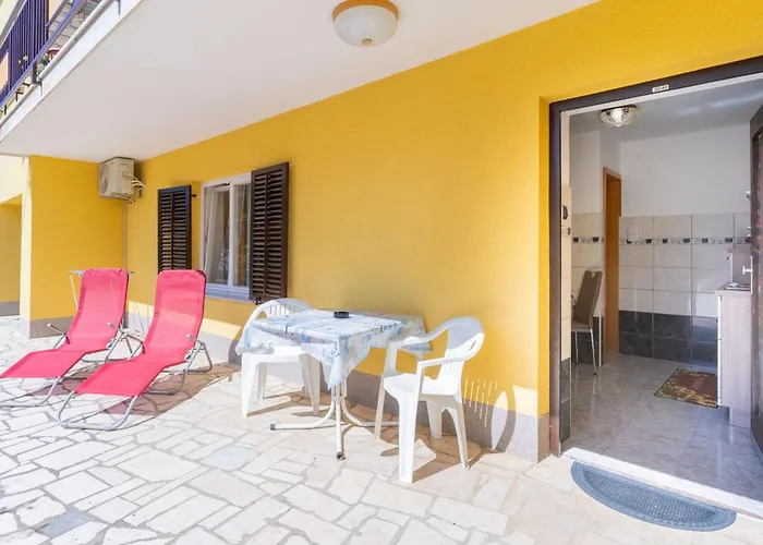 Medena, Apartment *